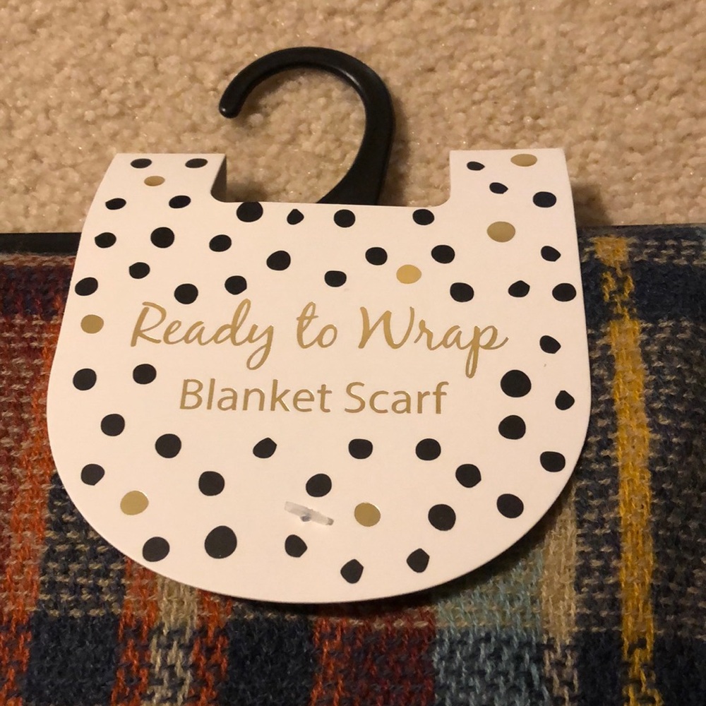 🆕Kelly & Katie Scarf - Picture 2 of 3